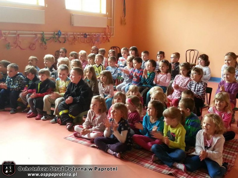 OSP Paprotnia w przedszkolu w Czarnowie